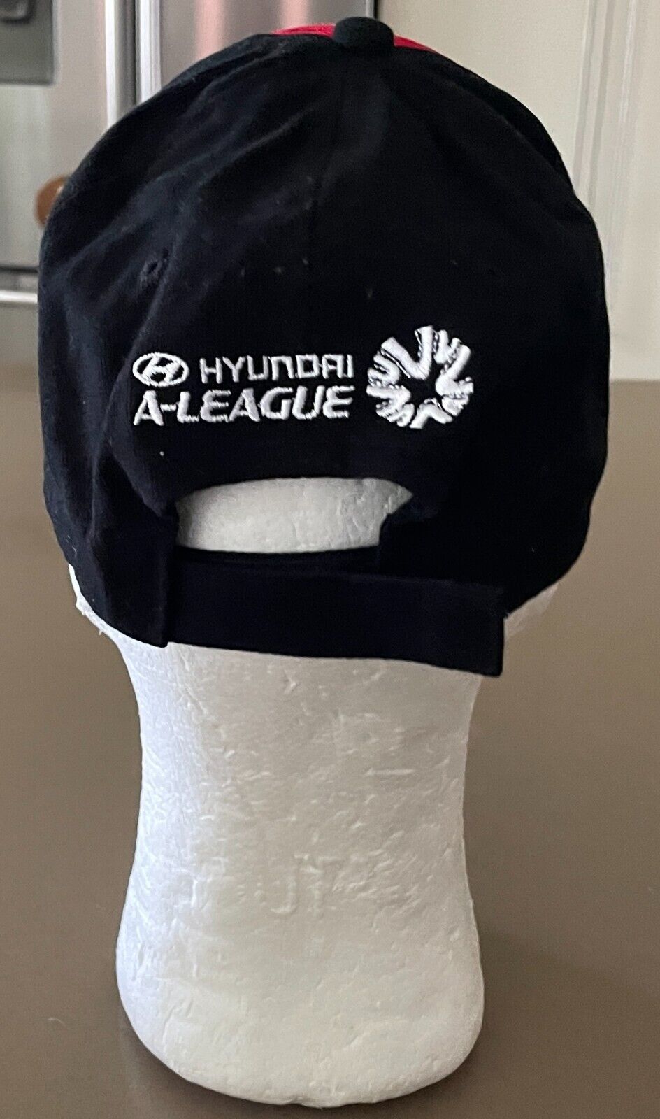 Fan Cap WESTERN SYDNEY WANDERERS Black White Red Member 14 15 HAT Logo NEW