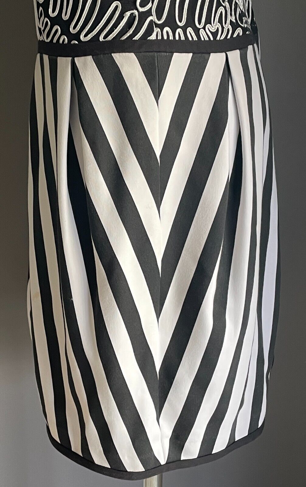 G2 by GEORGE GROSS Drop Waist Dress Black & White Cap Sleeves Dress Size 12