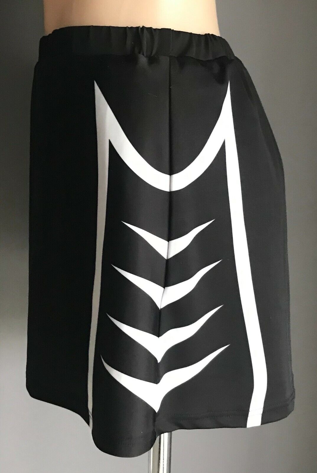 FULLFORCE Skirt Skort Netball Black White Elastic Waist Size 16 Built in Pants