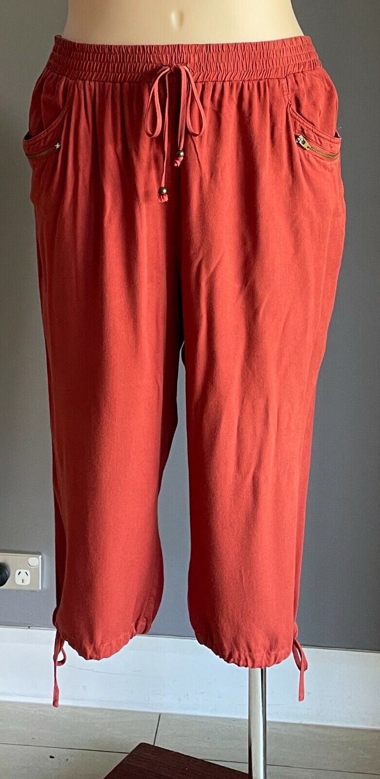 ROCKMANS Relaxed Fit Pants Rust Red Elastic Waist Cropped w Ties at Hem Size 16