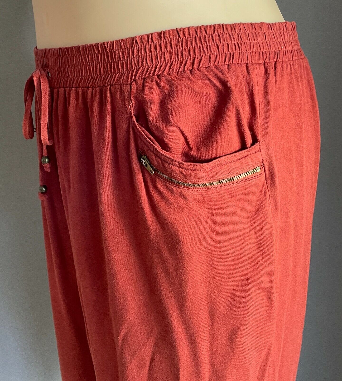 ROCKMANS Relaxed Fit Pants Rust Red Elastic Waist Cropped w Ties at Hem Size 16