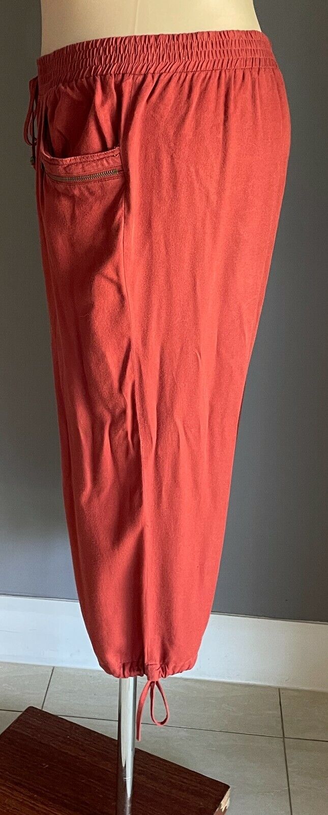 ROCKMANS Relaxed Fit Pants Rust Red Elastic Waist Cropped w Ties at Hem Size 16