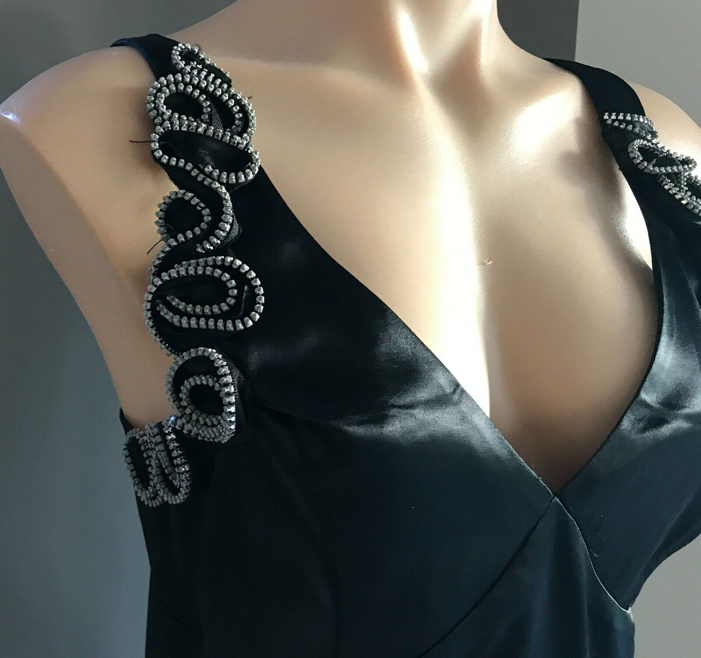 ROSE BURG Dress Black Satin Sleeveless Sheath Frock w Zip Trim Ladies Size 10