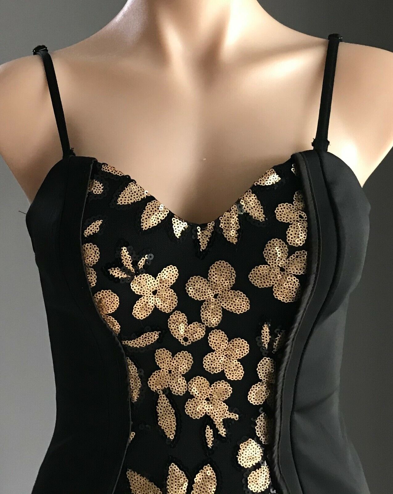 Sexy HEART ON FIRE Bodycon Dress Black Gold Floral Sequin Stretch Size 10 NEW