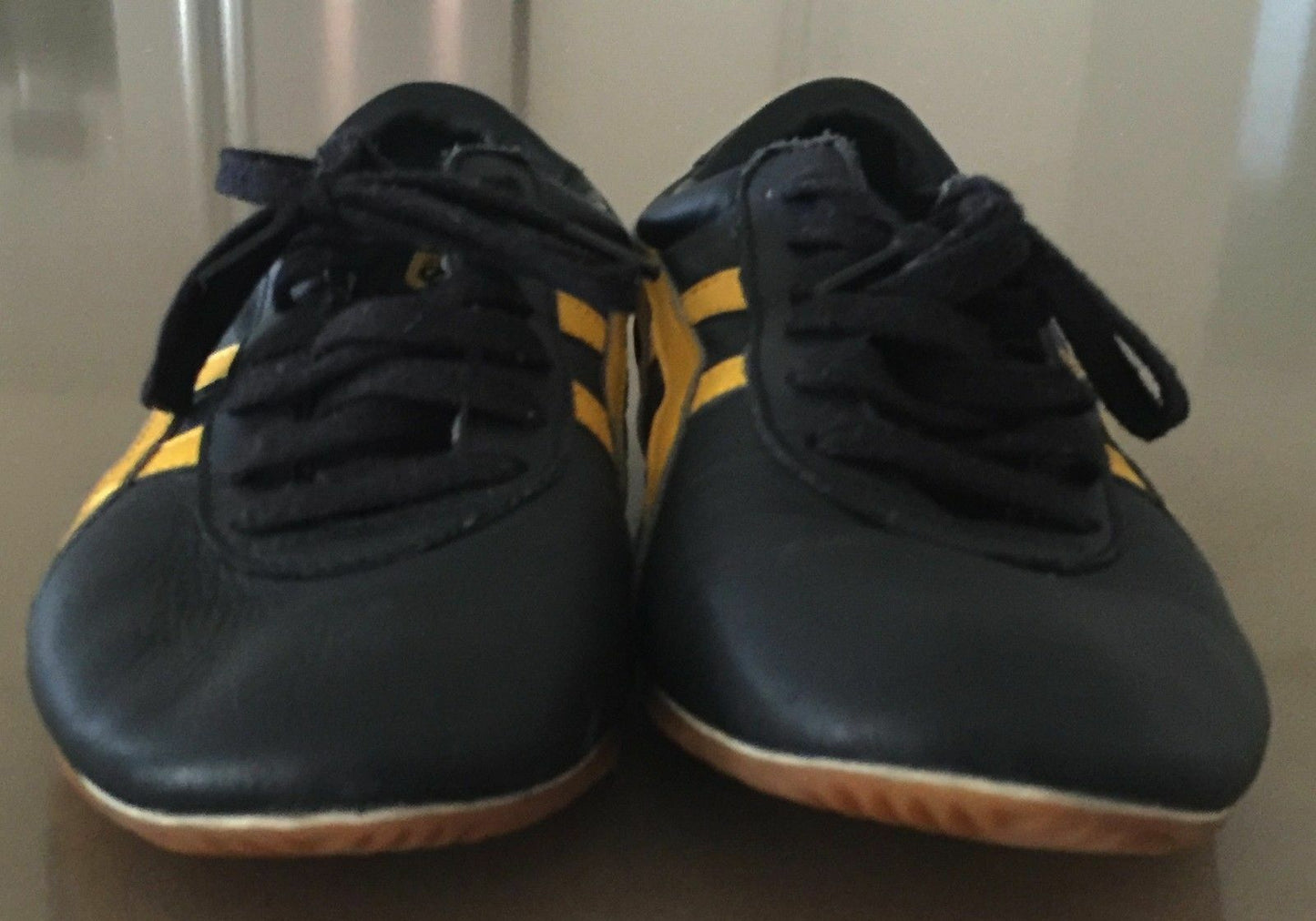 ONITSUKA TIGER Sports Shoes Black Yellow Sneakers Size 22.5cm US 4 EU 36 Unisex