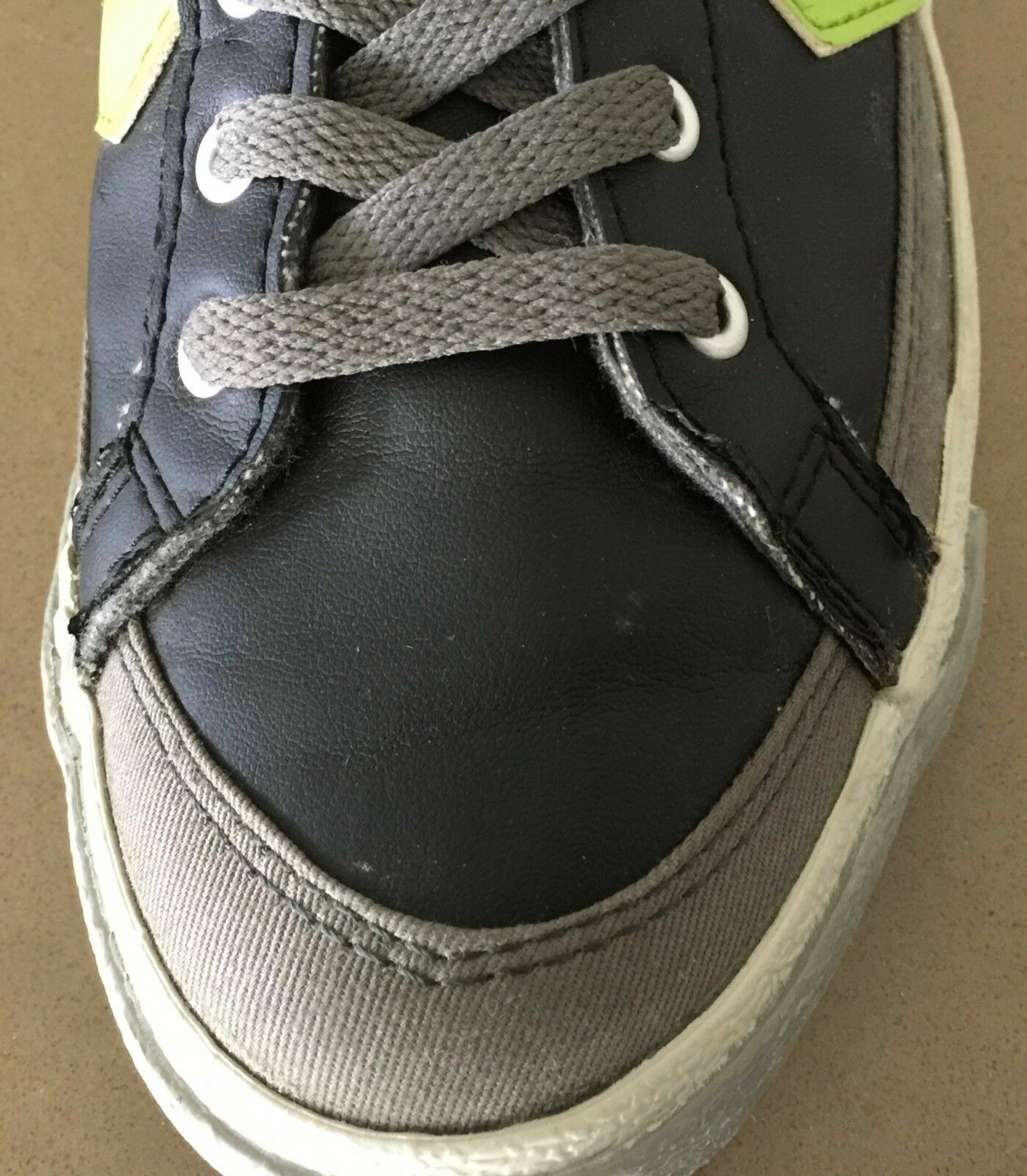 CONVERSE Sneakers Grey Lime Green PU Size Mens 7  9 EUR40 25.5cm Shoes New