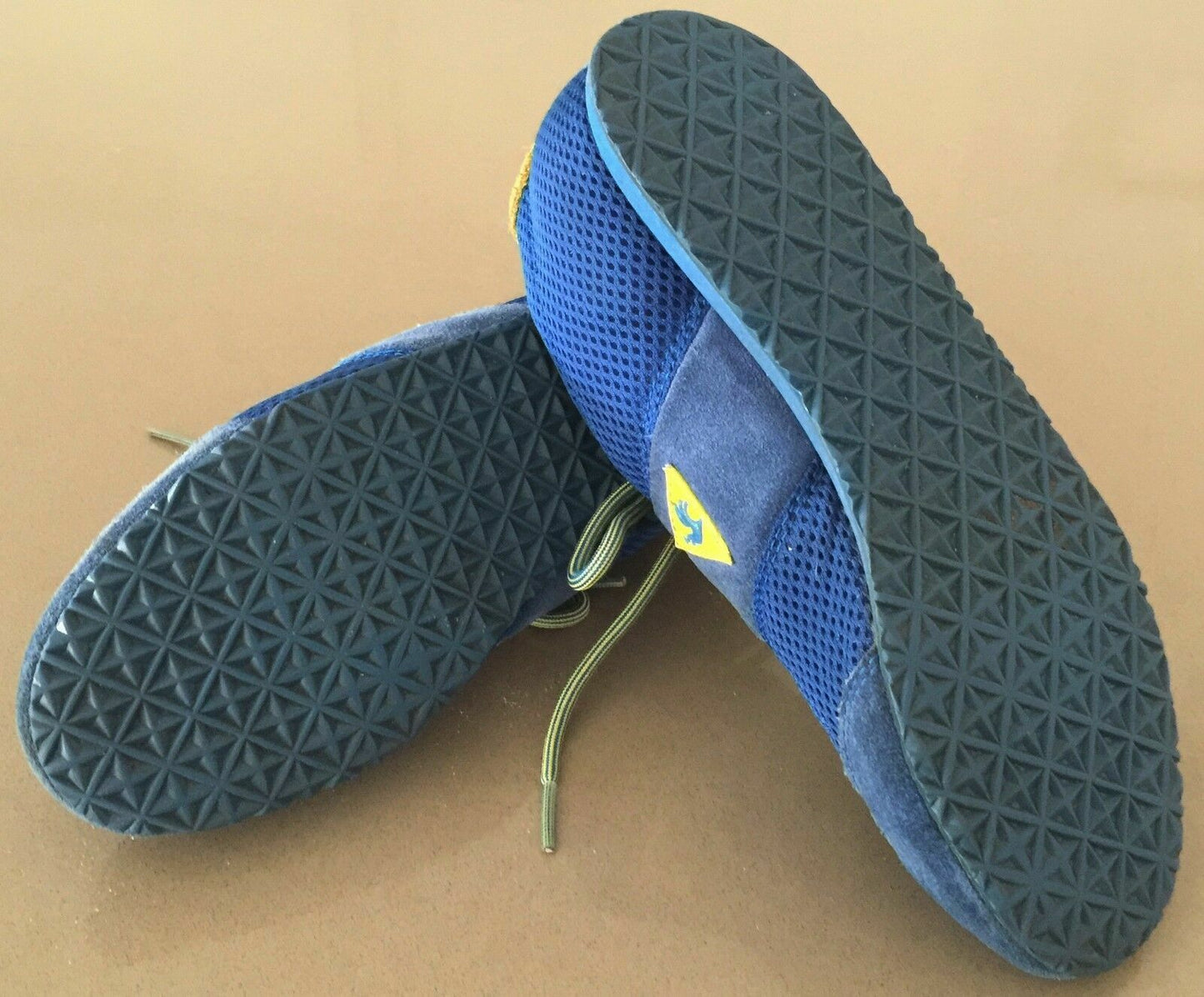 LE COQ "Wallis Mesh" Sports Shoes Blue & Yellow Athletic  Size US 5 Unisex Style