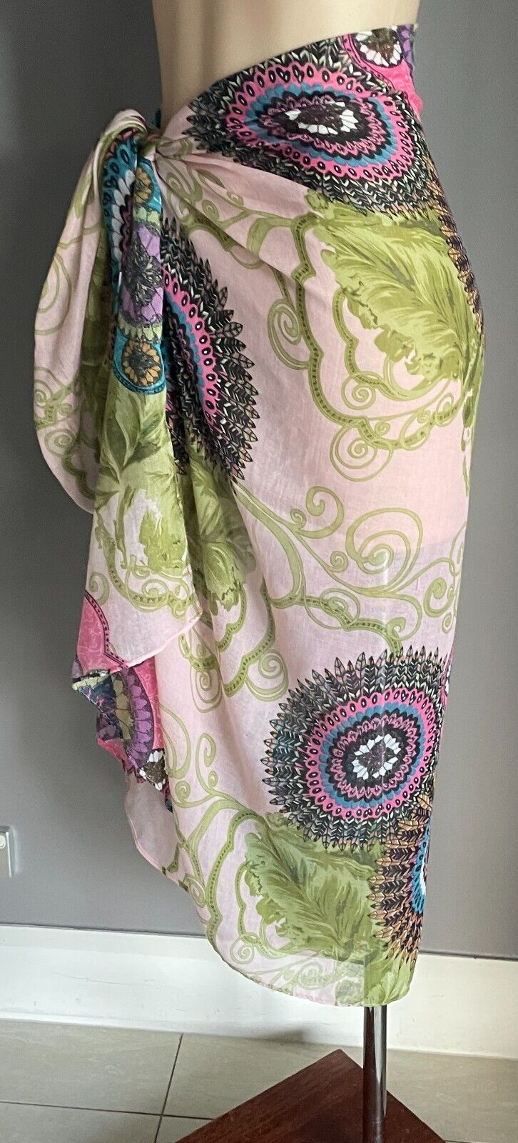 SARONG Viscose Pastel Colours Mandala Flower lPrint Semi Sheer Skirt Size 8  14