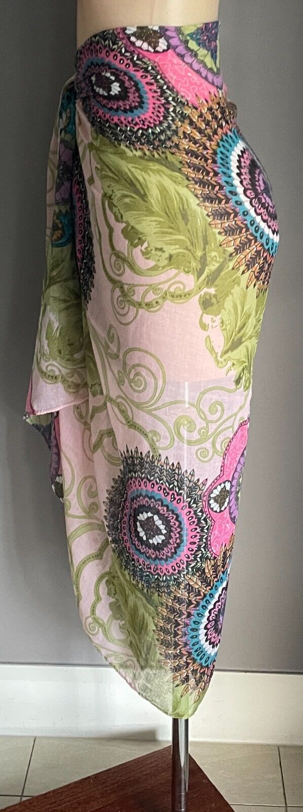 SARONG Viscose Pastel Colours Mandala Flower lPrint Semi Sheer Skirt Size 8  14