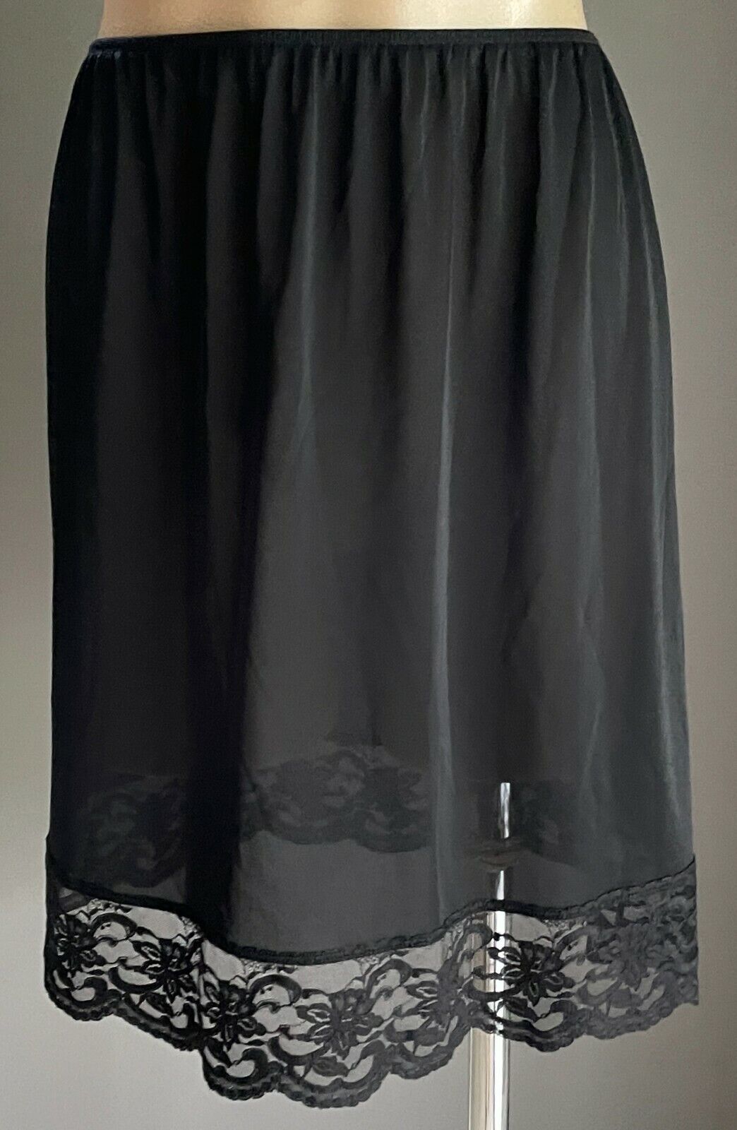 BASELAYERS Half Slip Vintage 1/2 Petticoat Black Elastic Waist Lace Hem Size 14