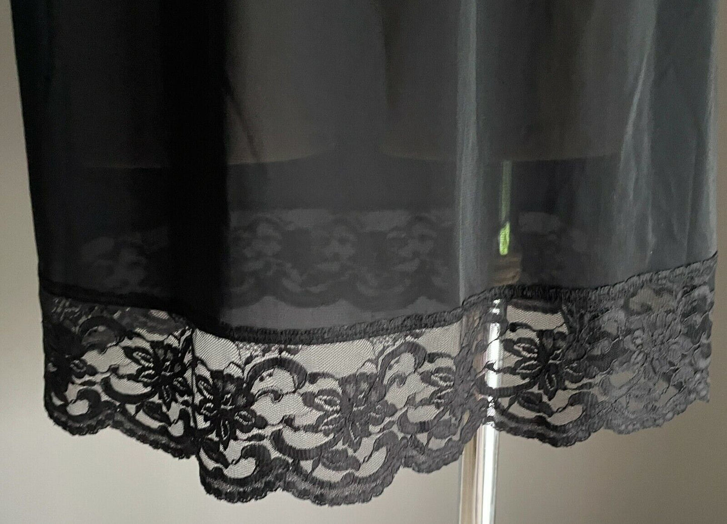 BASELAYERS Half Slip Vintage 1/2 Petticoat Black Elastic Waist Lace Hem Size 14