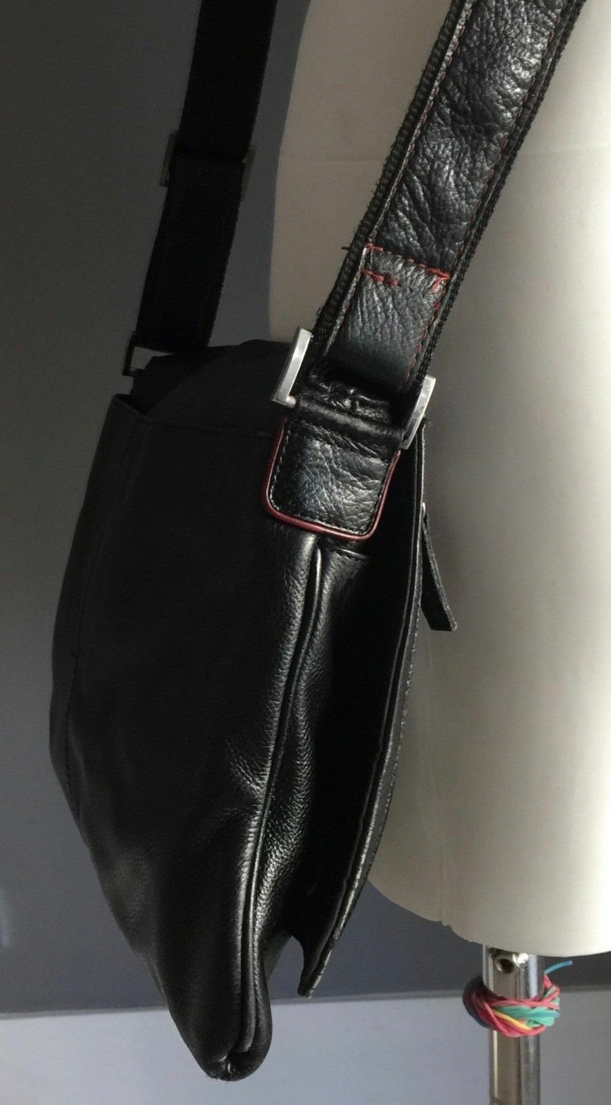 MONSAC Shoulder Bag Black Leather Satchel Crossbody Messenger TRAVEL Unisex