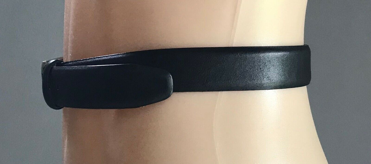 CUE LEATHER Belt 3cm Black w Silver Tone Metal Buckle Ladies Size M 109 cm 1 Pin