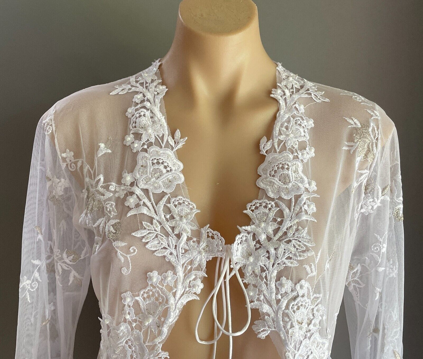 White Embroidered Beaded Lace Jacket ChiffonNet Long Trumpet Sleeve Size 16 Glam
