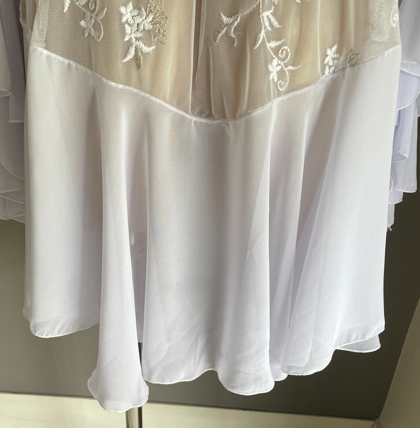 White Embroidered Beaded Lace Jacket ChiffonNet Long Trumpet Sleeve Size 16 Glam