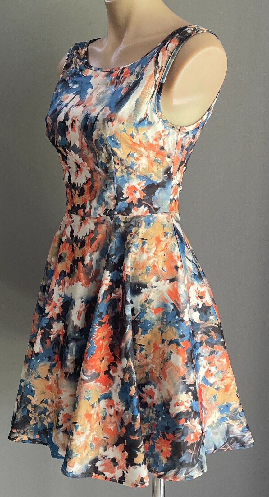MISS CHERRY A-Line Tea Dress Floral Sleeveless Size 8 10 Retro 1950s Vibe!