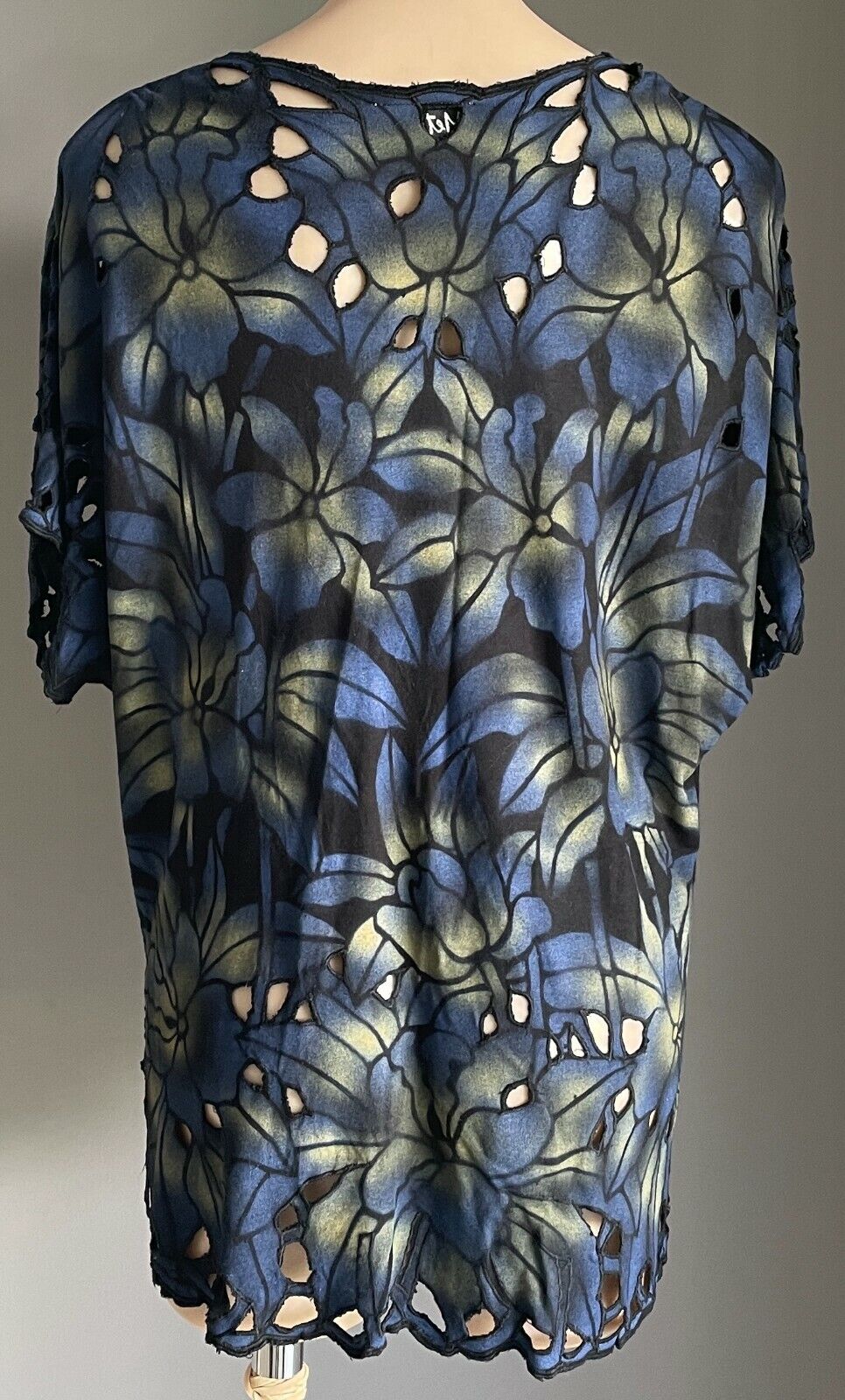 METANA Top Blue Black Khaki Cap Sleeve Floral Print Blouse Cutouts Sz XXL 14 16