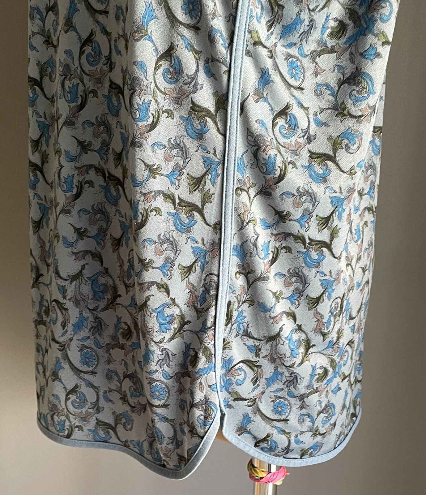 SES Top Stretch Shades of Blue Khaki Brown Black Floral Short Sleeve Size 16