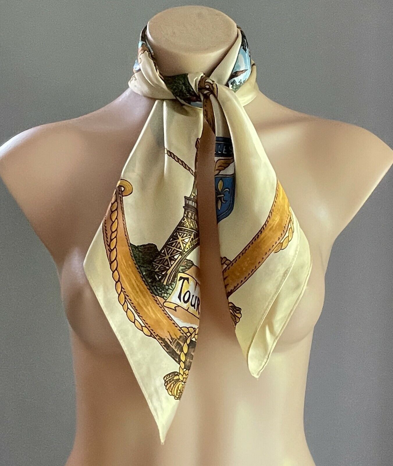 Neck SCARF SOUVENIR DE PARIS Gold Poly Satin Notre Dame Eiffel Versailles 67 cm