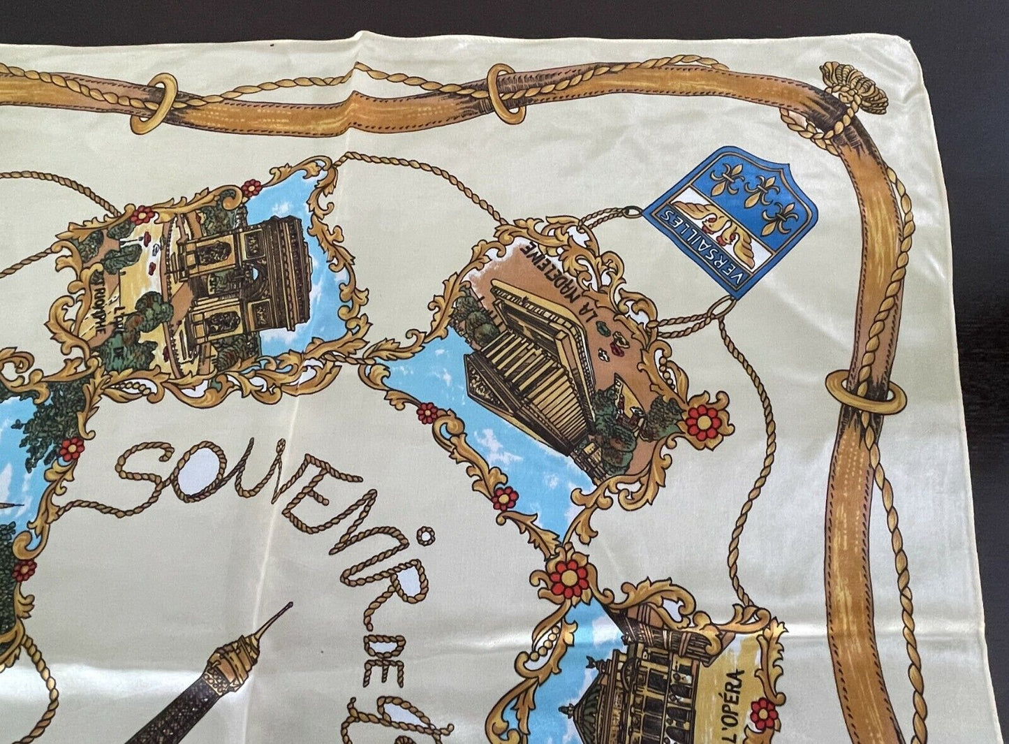 Neck SCARF SOUVENIR DE PARIS Gold Poly Satin Notre Dame Eiffel Versailles 67 cm
