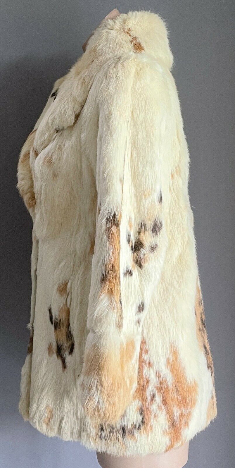 LEVY FURS Sydney Cream & Brown Rabbit (?) FUR COAT Long Sleeve Size 10 Vintage