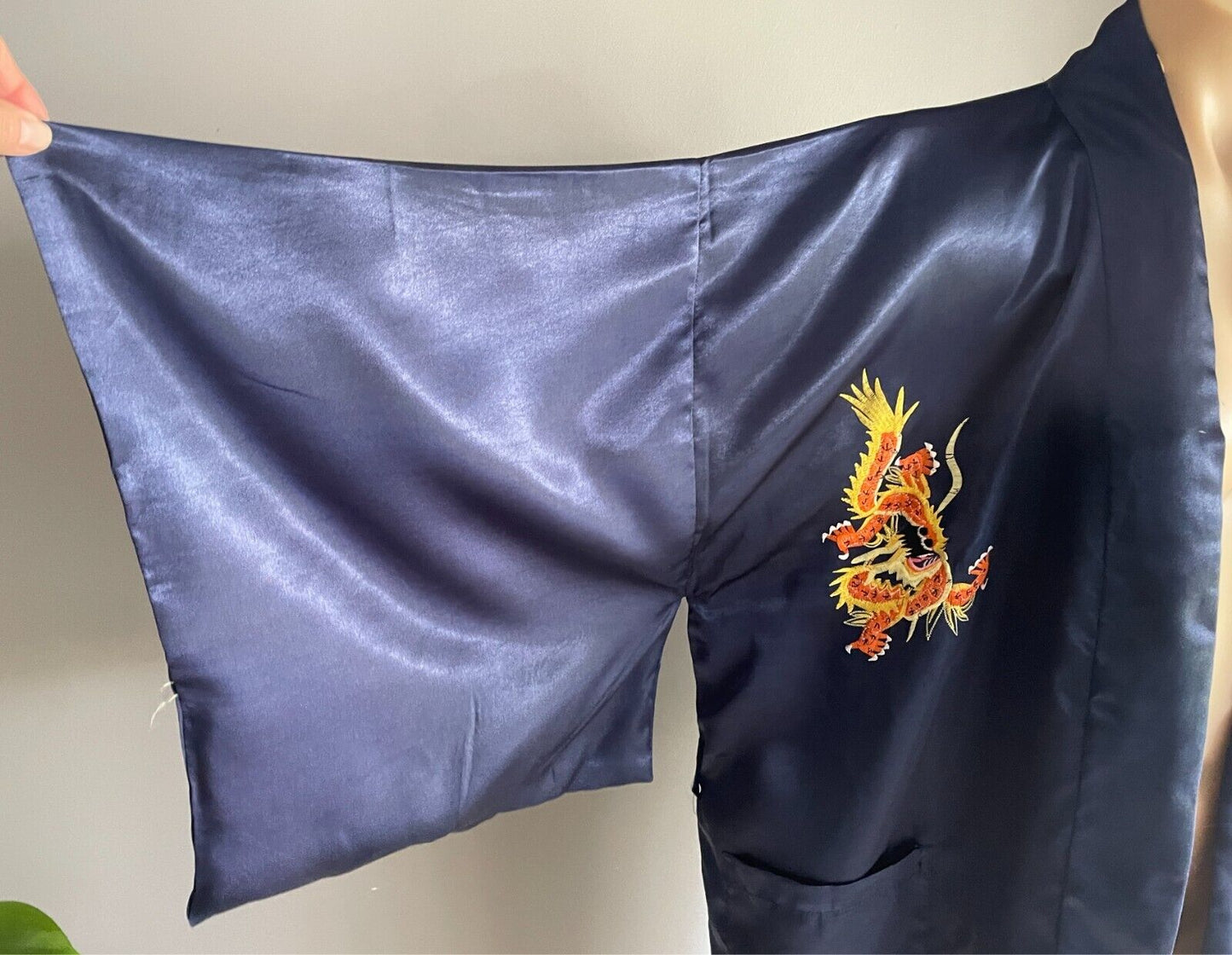 KIMONO Robe Reversible Black Gold Blue Dragon Print Size M Short SleevesOriental