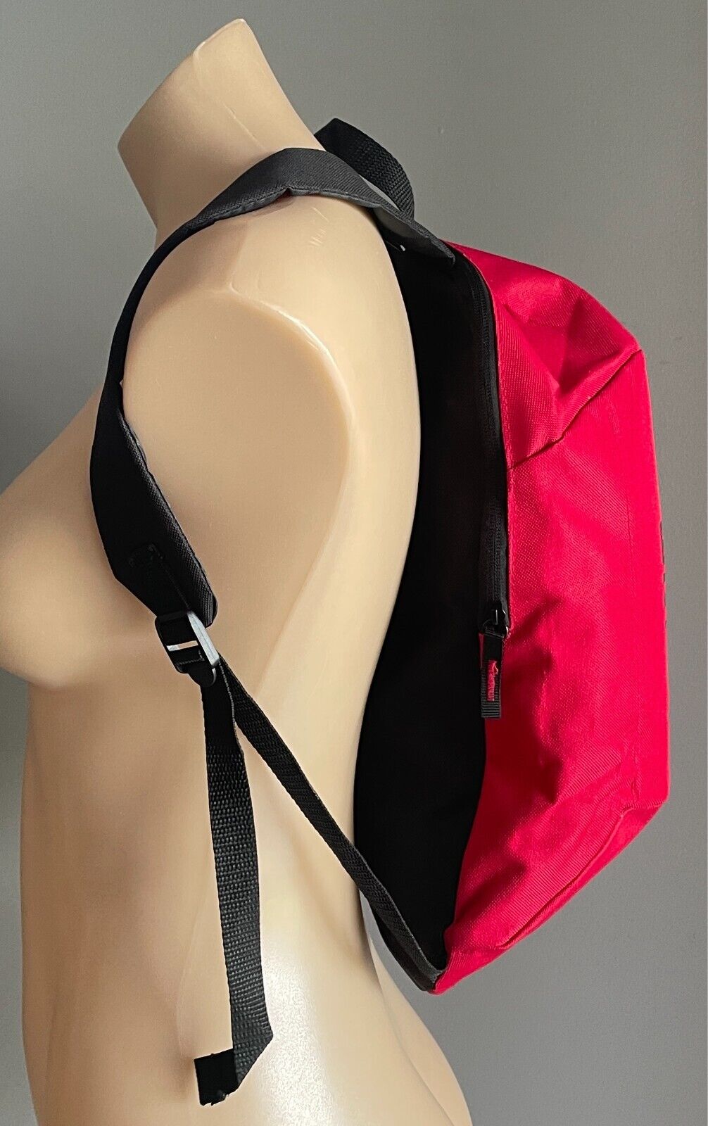 MID WESTERN NSW Uni Get Ready Country Red Black Trim Backpack Adjustable Strap