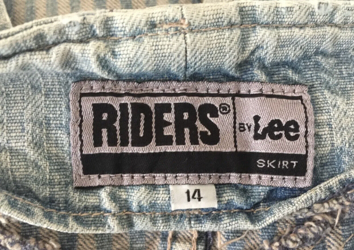 RIDERS by LEE Jeans Mini Skirt Blue Denim Faded Ladies Sz14 Cheeky Bum Vintage