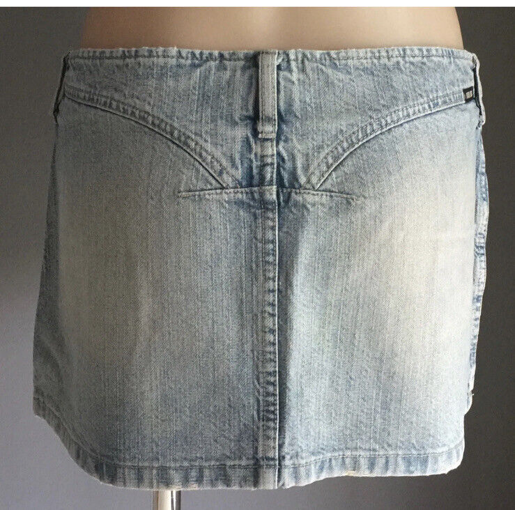 RIDERS by LEE Jeans Mini Skirt Blue Denim Faded Ladies Sz14 Cheeky Bum Vintage