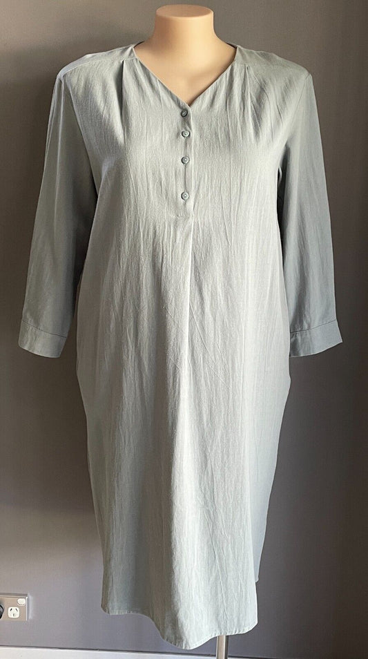 Ms LEE Midi Dress Sage Green V-Neck 3/4 Sleeve Shift Plus Size 20 - 22