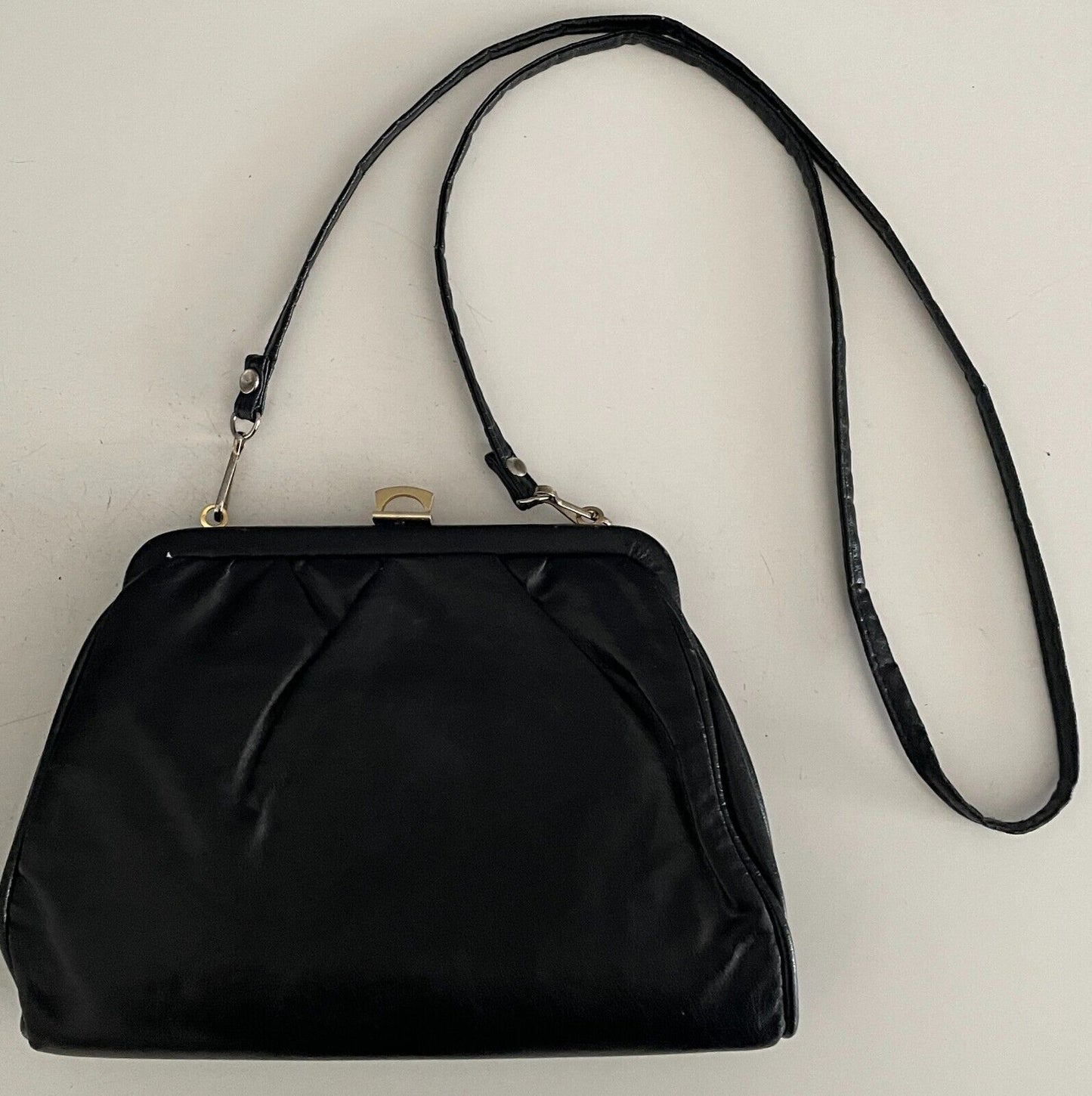 Vintage Black Shoulder Bag Clutch Pleather Frame w Tuck in Shoulder Strap