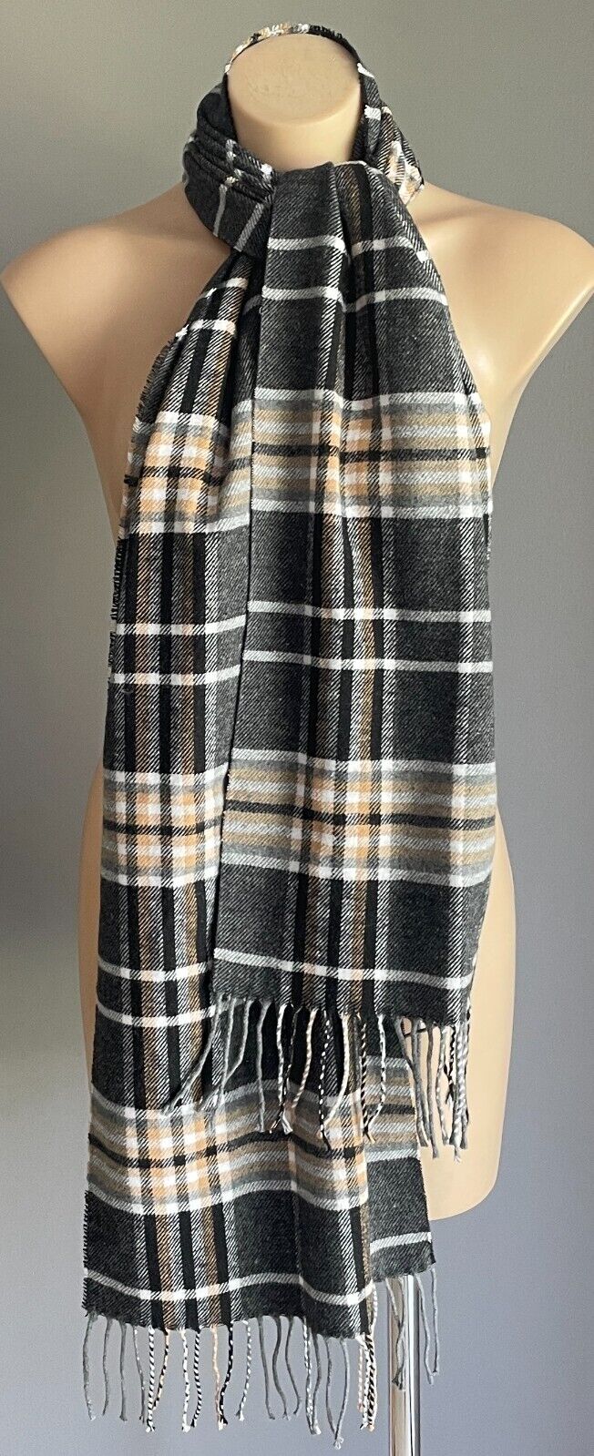 DAISO Neck SCARF Knit Caramel White Grey Black Check Acrylic Long Fringed NEW