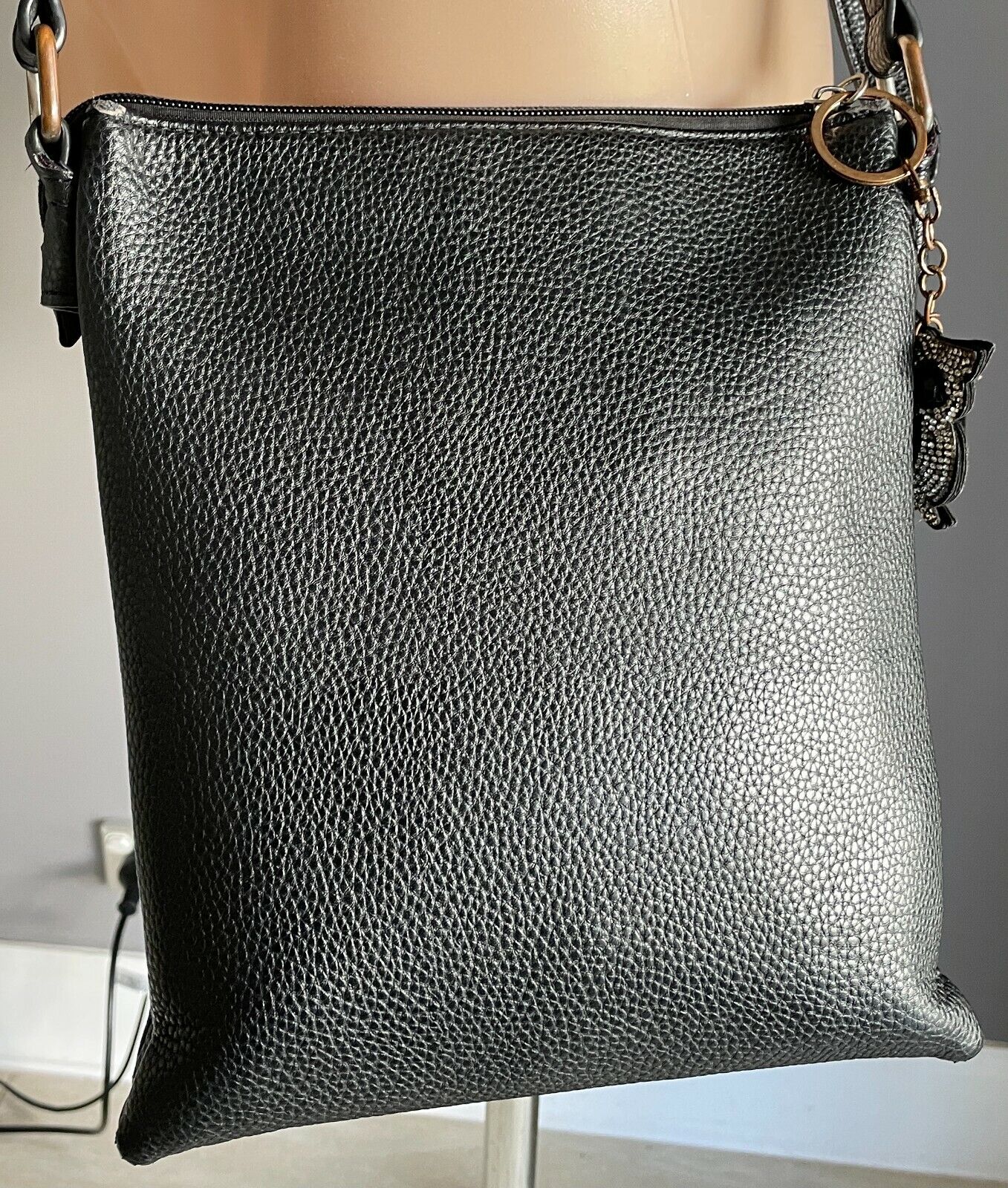 TAHARI Shoulder Bag Black Pebble Leathe Crossbody Adjustable Strap Owl Charm