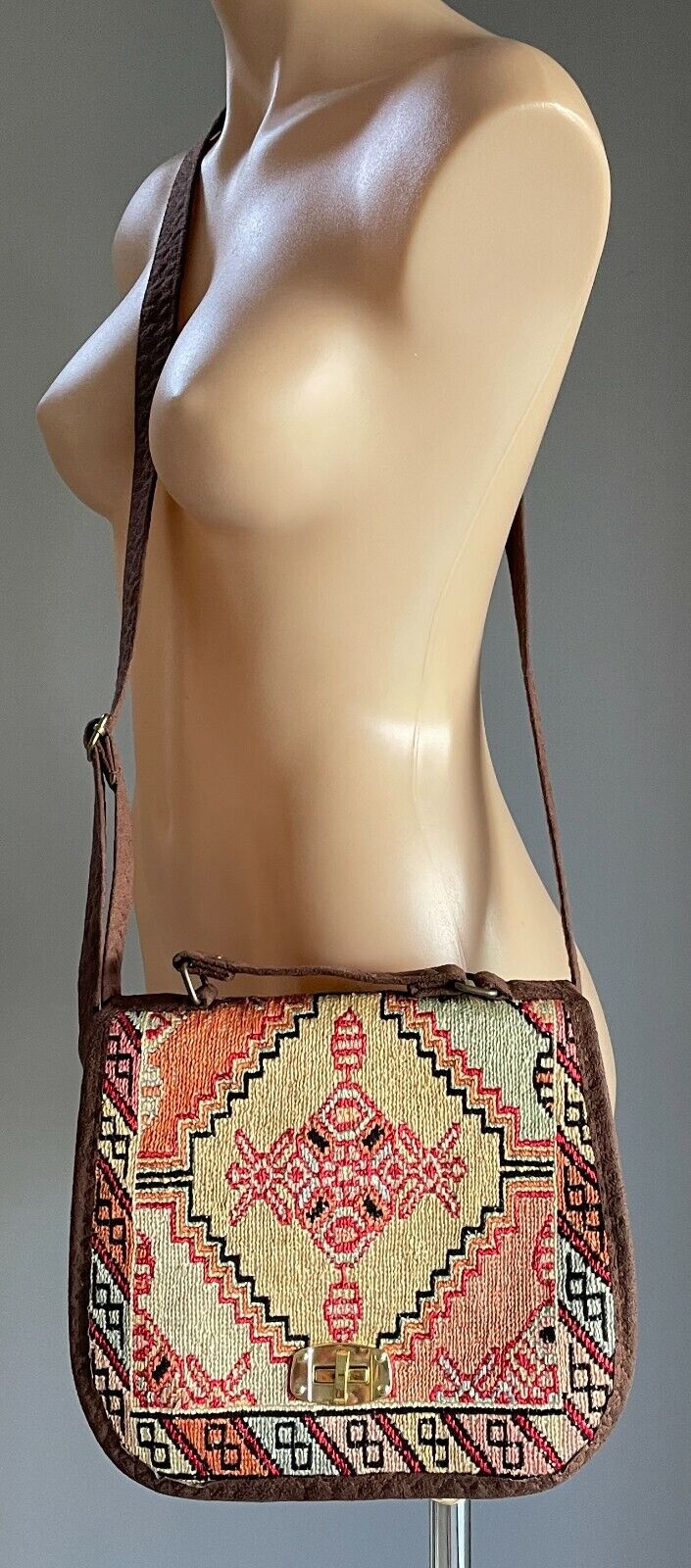 MATRIS HANDICRAFTS UNESCO Shoulder Bag Brown Faux Suede Trim & Tapestry Clutch