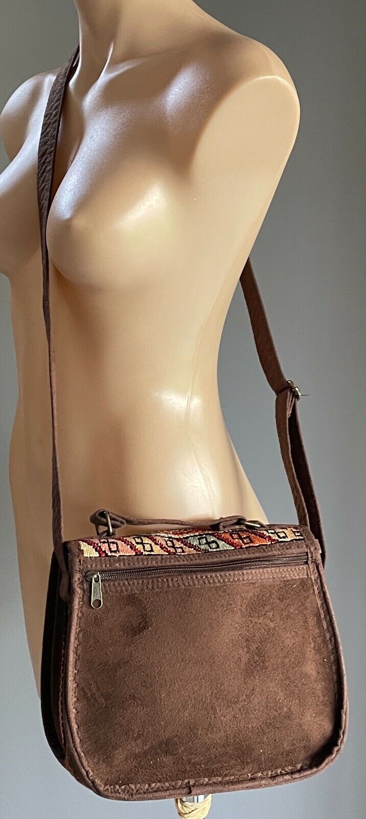 MATRIS HANDICRAFTS UNESCO Shoulder Bag Brown Faux Suede Trim & Tapestry Clutch