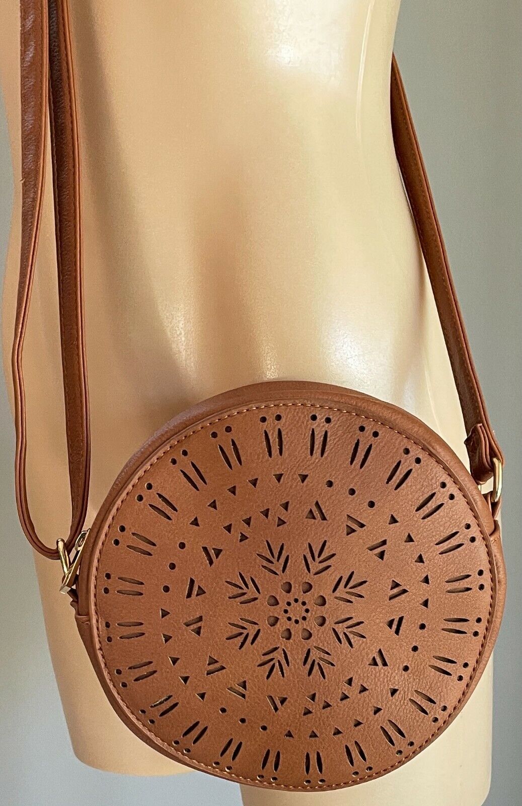 B COLLECTION Tan PVC Round Shoulder Bag Laser Cut Adjust Strap Crossbody NEW