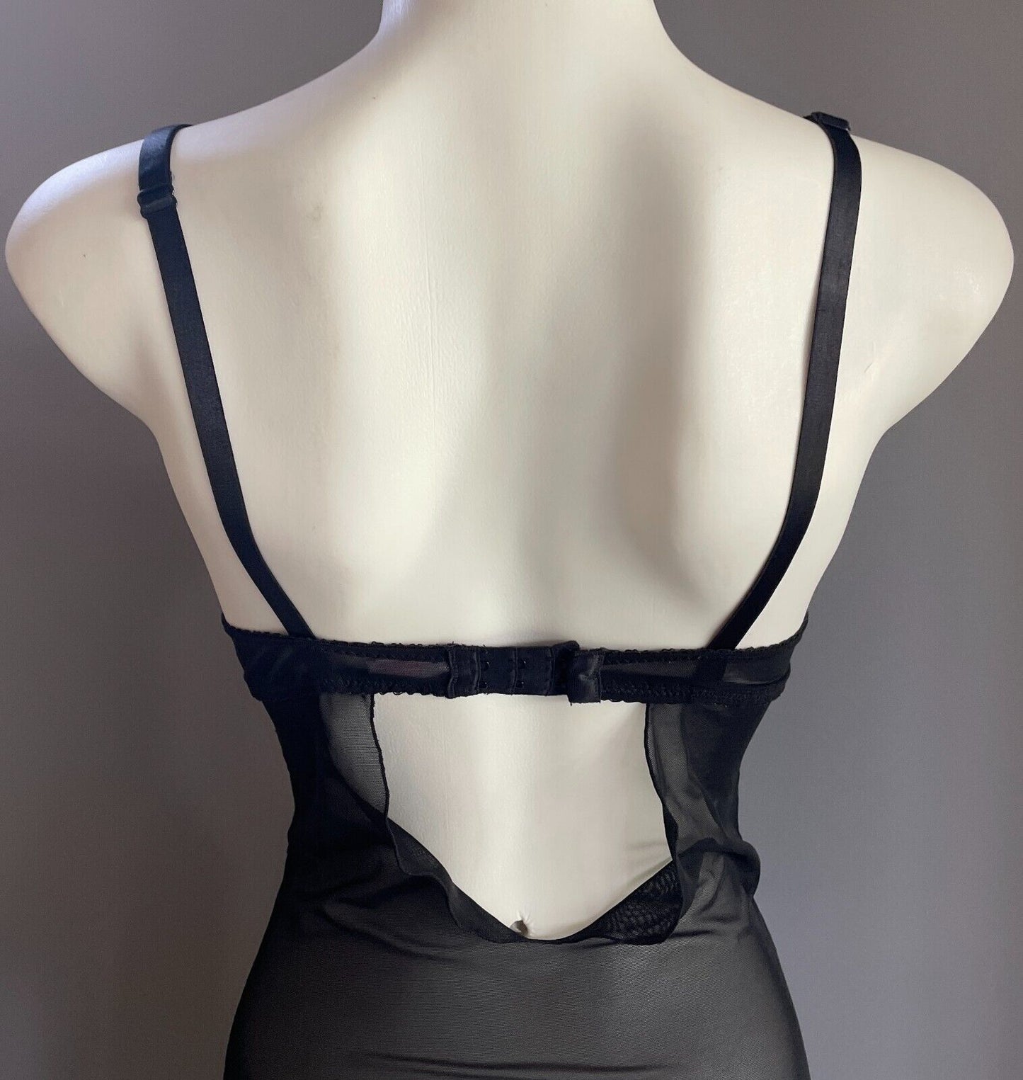 PRIVATE PROPERTY Sexy Chemise Black Lace Mesh Net Lingerie Underwire Size 10A