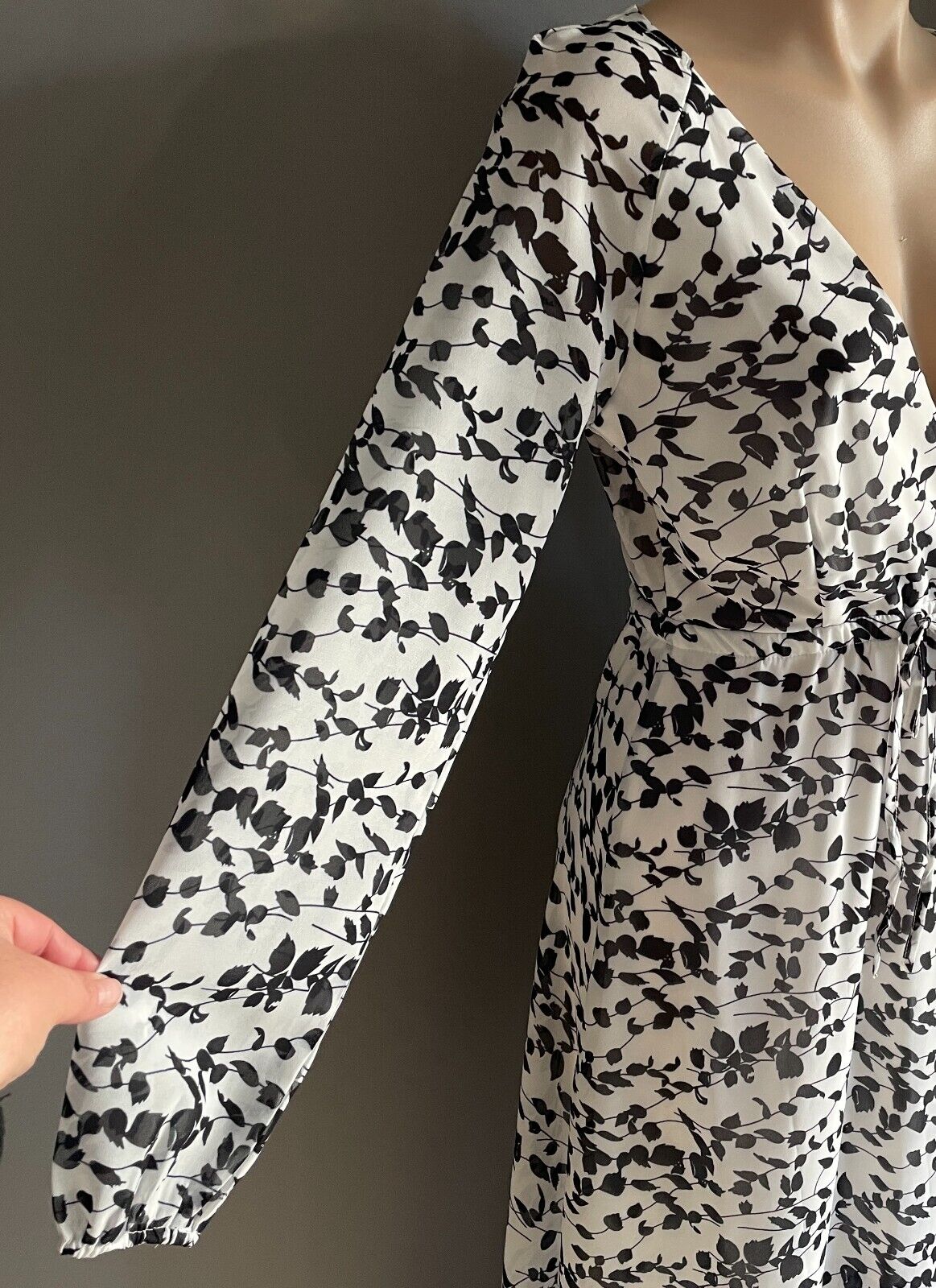 REVERSE Maxi Dress White Black Floral Print Long Sleeve Drawstring Waist M 10