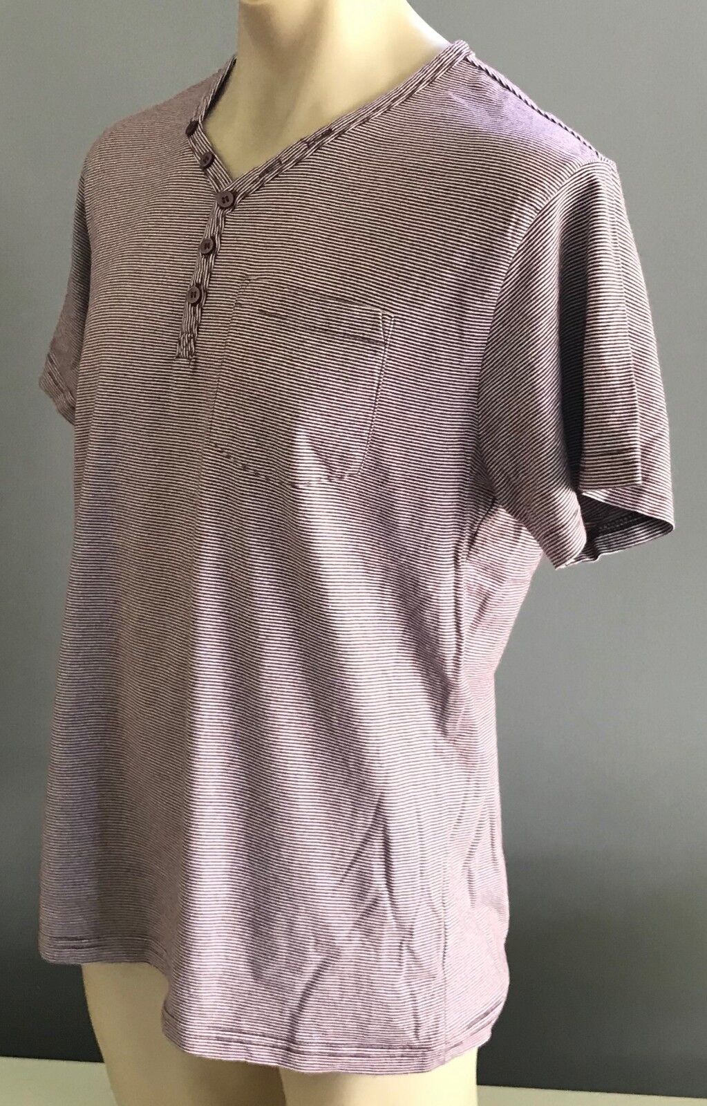 Mens T-Shirt XL KMART Maroon White Stripe Slim Fit Short Sleeve Henley Tee