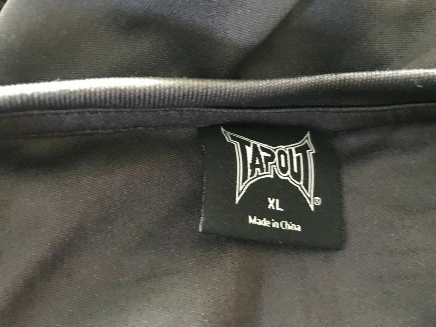 Mens T-Shirt XL TAPOUT Short Sleeve Grey & Neon Logo Graphics Crew Neck Tee NEW