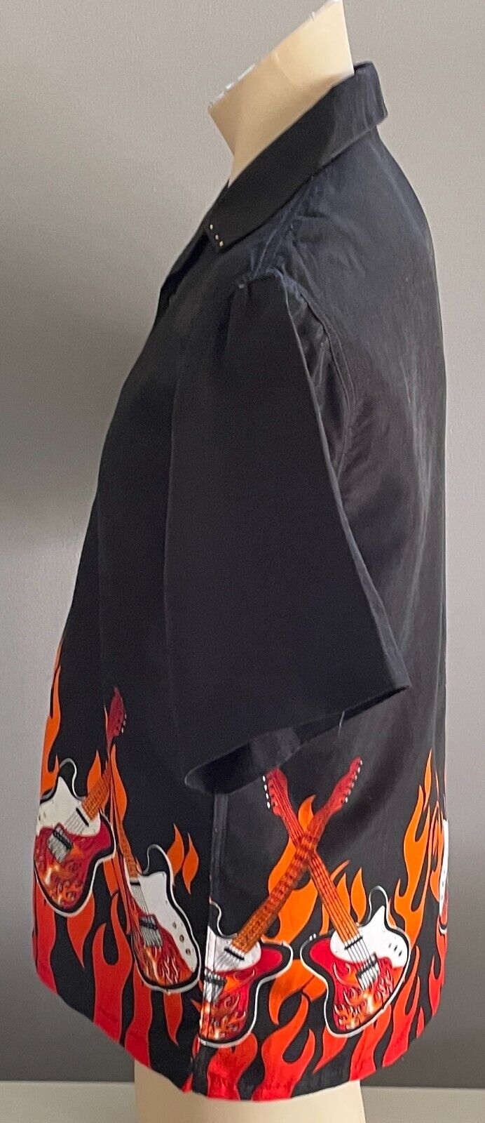 NUCLEUS Black Sh/Sleeve Shirt Bright Flaming Guitars Studs Size S 108cm Chest