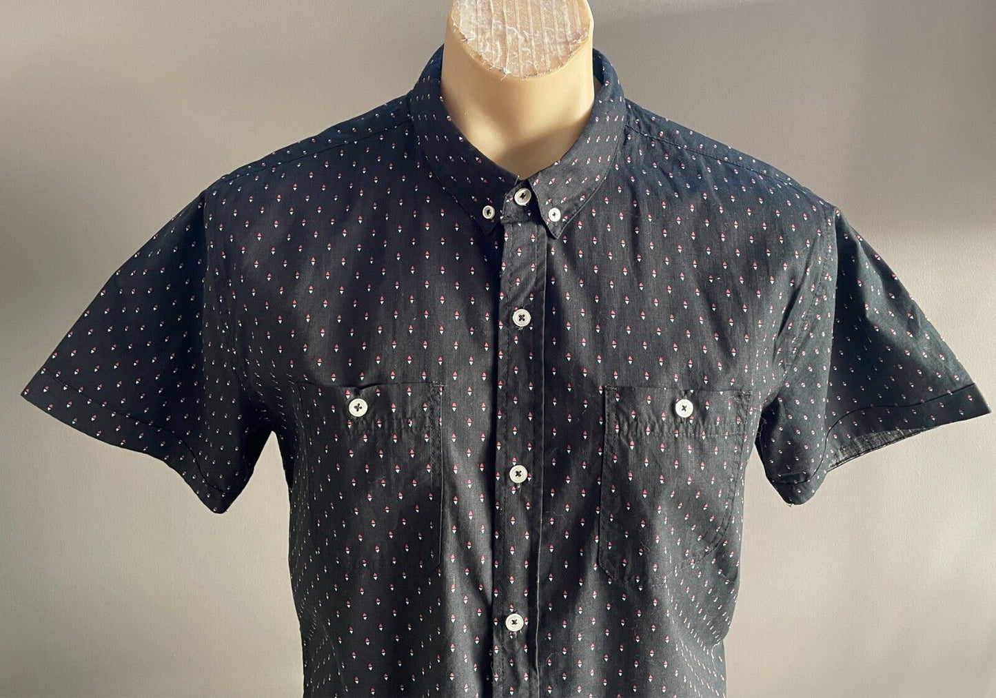 Mens RIP CURL Black Shirt Maroon Blue Button Down Collar Size L 112cm Chest NEW