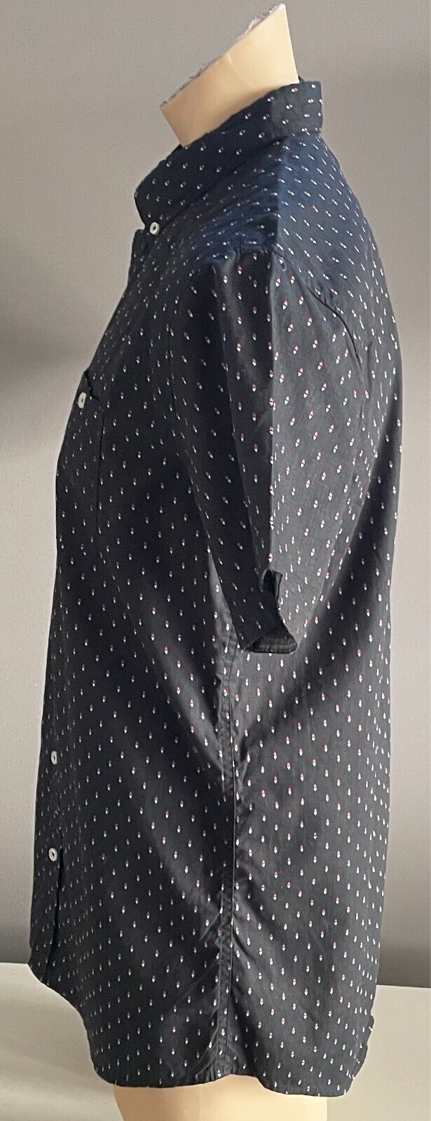 Mens RIP CURL Black Shirt Maroon Blue Button Down Collar Size L 112cm Chest NEW