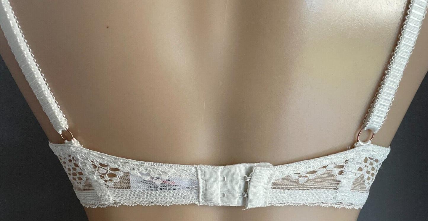 MIS/ Bra 10D White Cut Out Lace Moulded Cups Adjustable Straps Underwire 32D NEW