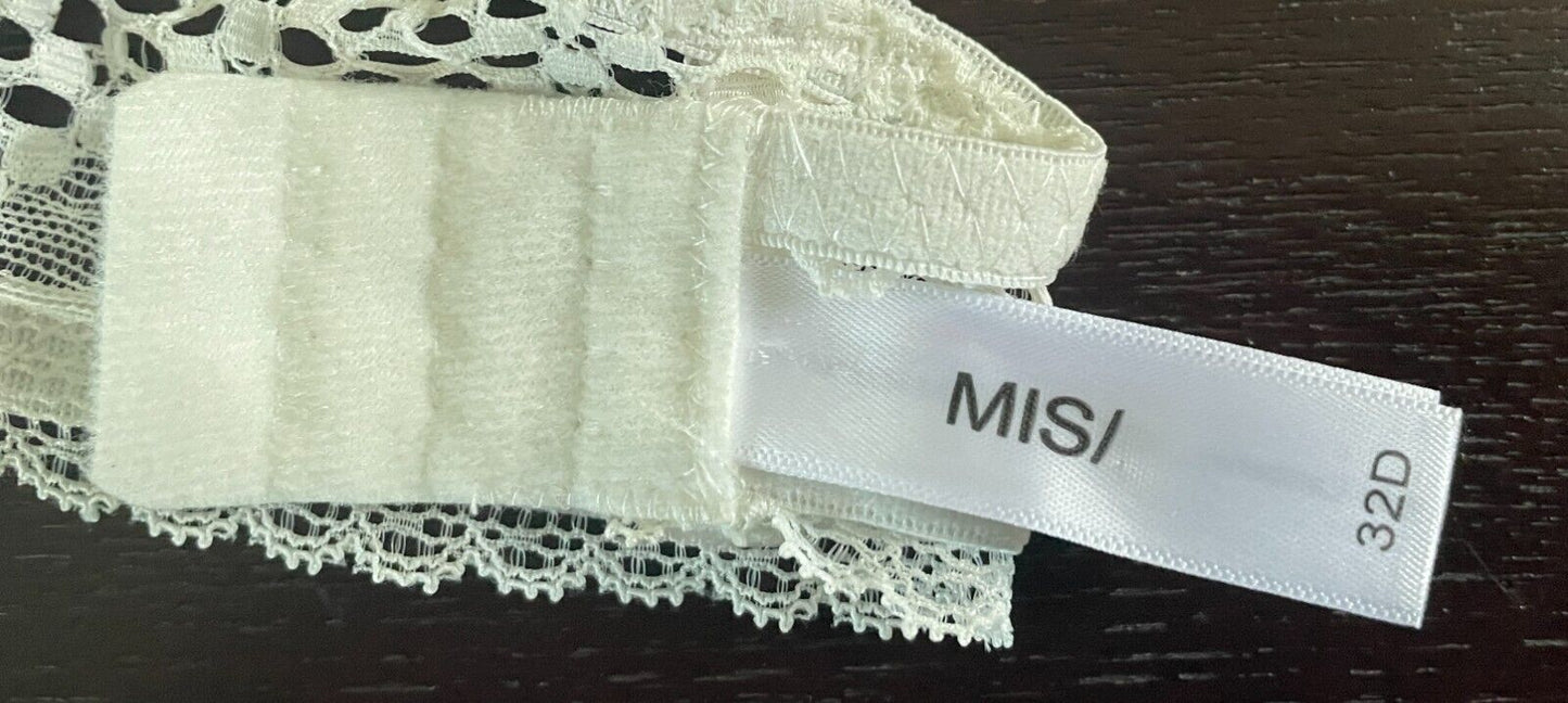 MIS/ Bra 10D White Cut Out Lace Moulded Cups Adjustable Straps Underwire 32D NEW