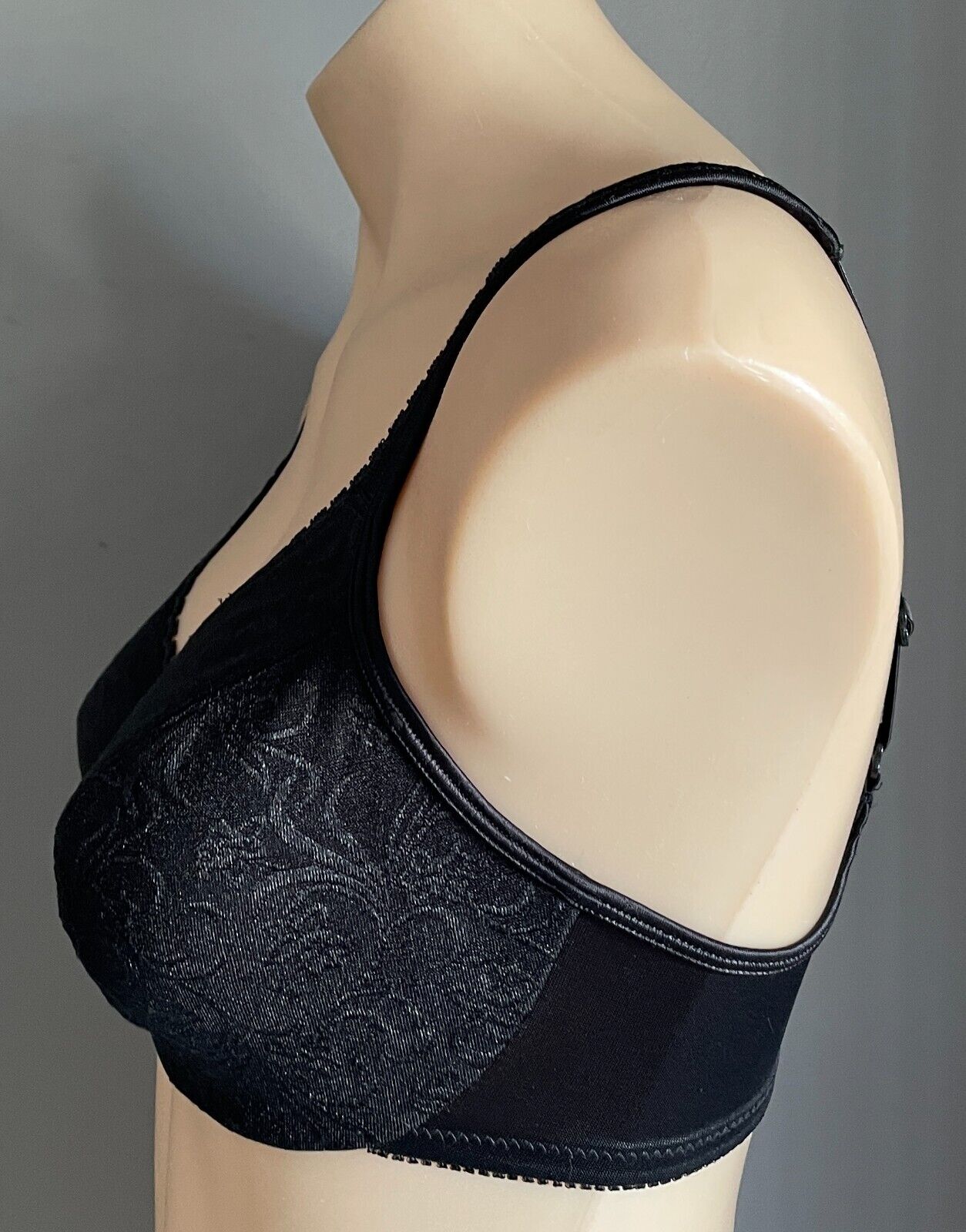 Bra 10D Black Jacquard Fabric Decorative Trim Minimiser Underwire Size 10 D NEW