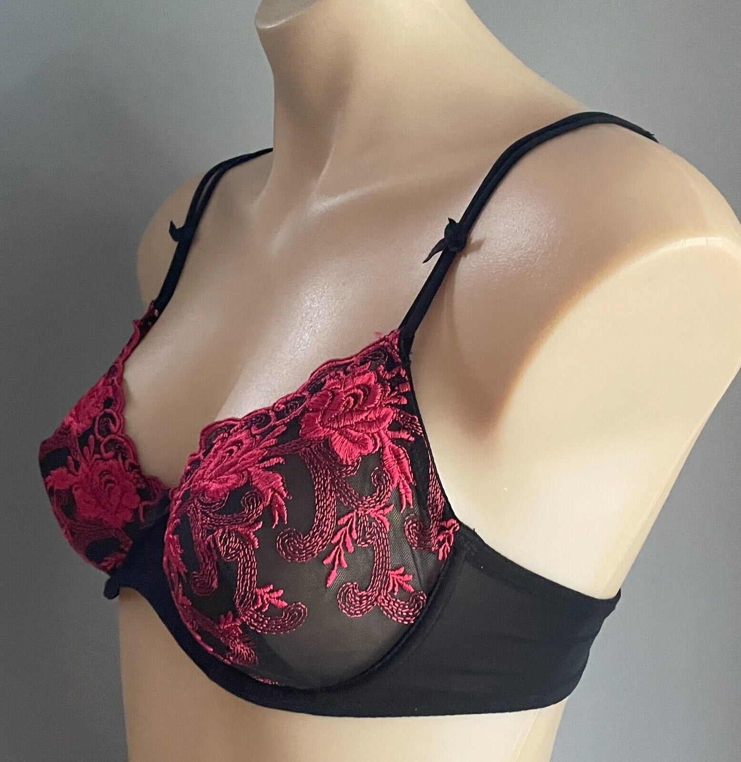 GALA BRAS Bra 10C Black Net & Red Embroidered Trim Underwire Balconette 10 C