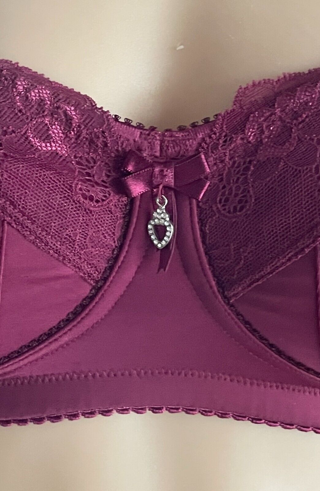 HOTMILK Wild Composure Bra 10 B Berry Red Maternity Nursing Lace Trim Wireless