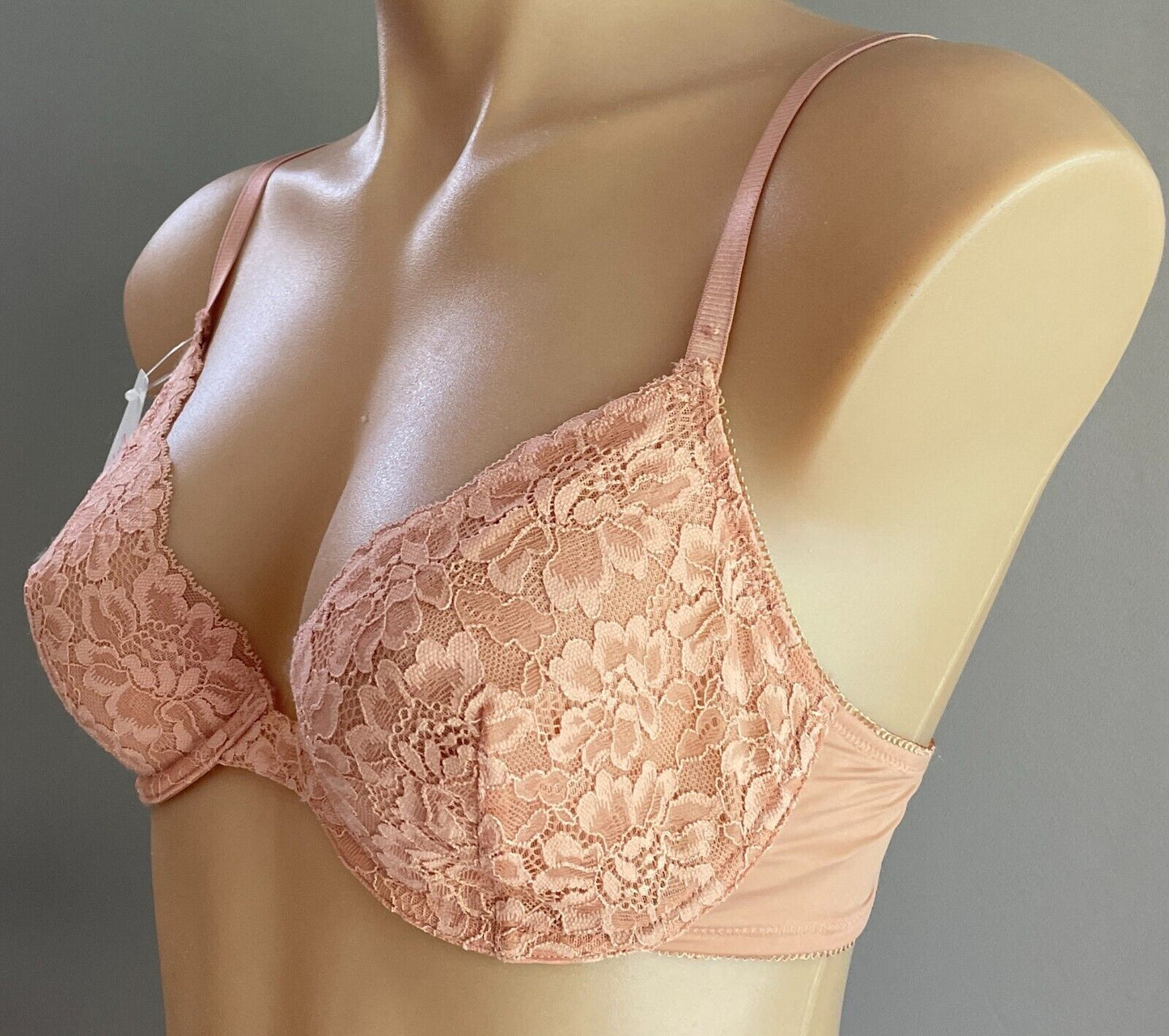 LILY LOVES Bra 12B Blush Lace Soft Cup Underwire Bra Ladies Size 12 B NEW