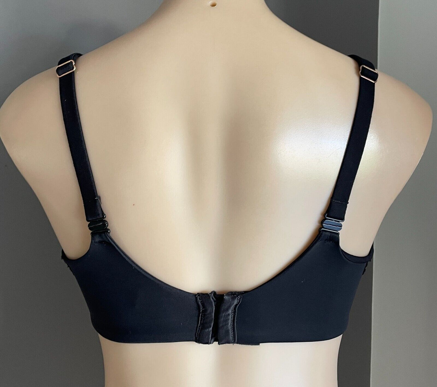 MAIDENFORM Bra 12DD Black Moulded Cup Lace Trim Adjust Strap Underwire 34 DD 12